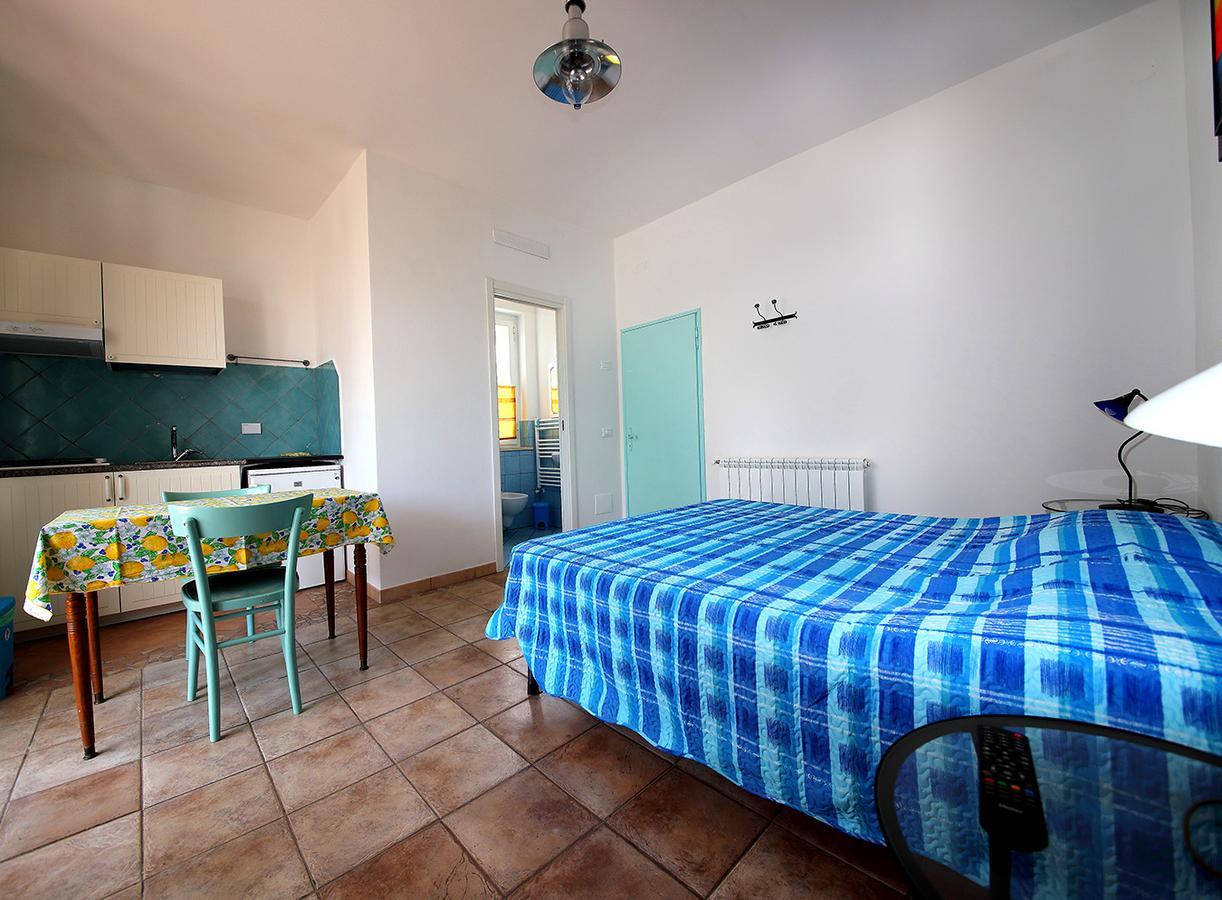 Casa Balena Bianca Appartement Lacona Buitenkant foto