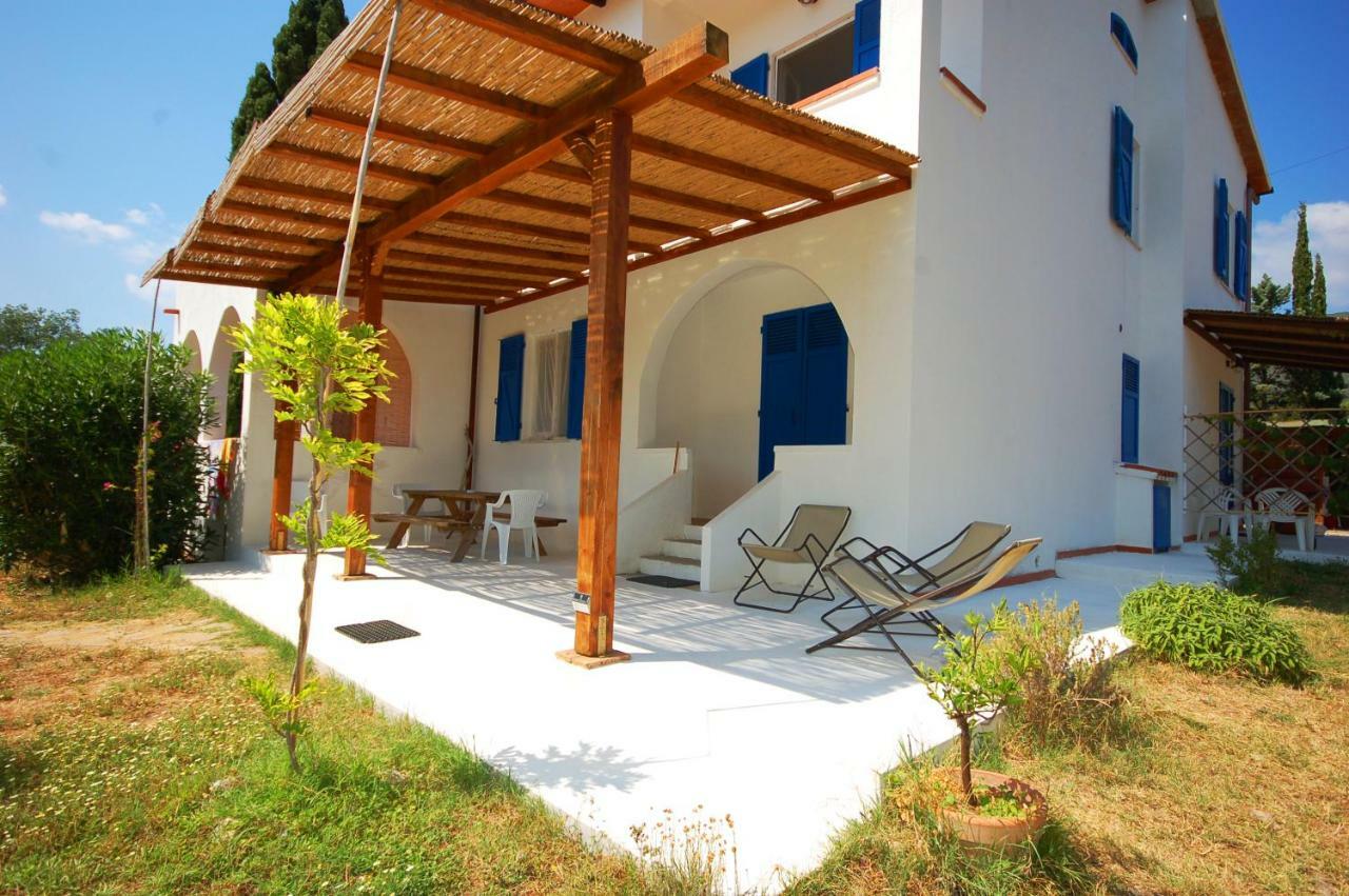 Casa Balena Bianca Appartement Lacona Buitenkant foto